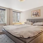 Prime Location - Near Nyhavn & Tivoli Gardens