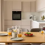 Stunning Premium Apartment With Private Rooftop
