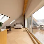 Stunning Premium Apartment With Private Rooftop