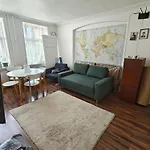 Hyggeligt Lejlighed Taet Pa Hovedbanegarden