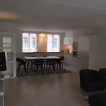 City Lux Apartment With 2 Full Bathrooms 2Tv
