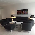 City Lux Apartment With 2 Full Bathrooms 2Tv