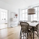 3 Bedroom Apartment In The Heart Of Copenhagen