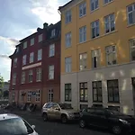 140 M2 With 3 Bedrooms And View To Parliament
