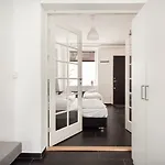 Trendy Basement Apartment Vesterbro