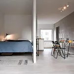 Studio Apartment In A Vibrant Neighborhood Islands Brygge