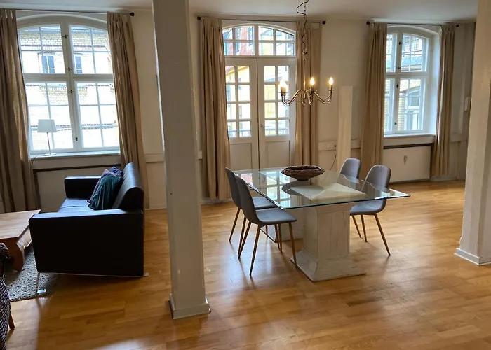 Elegant Apartment In Historic City Center