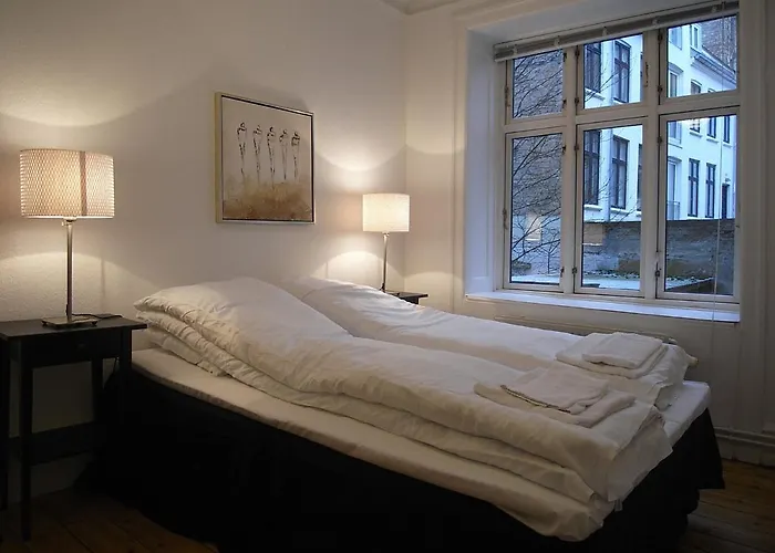 Bright Apartment In Elegant Osterbro