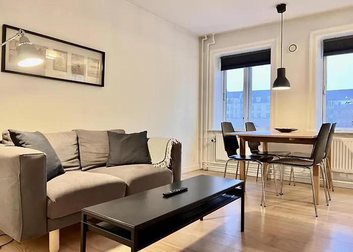 Two Bedroom Apartment In Copenhagen, Amagerbrogade 93,