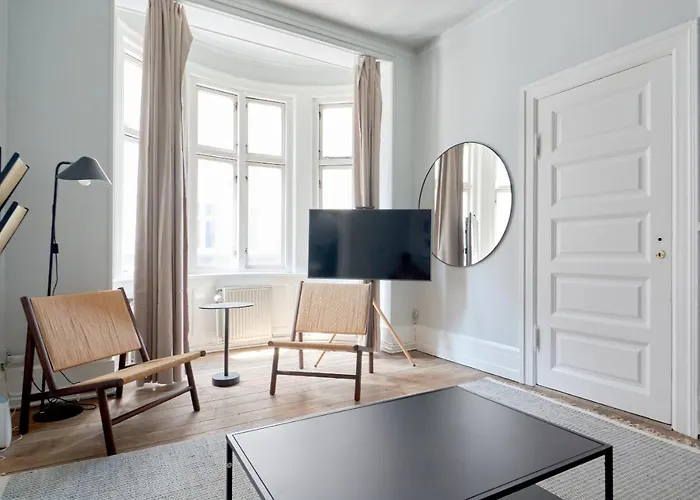 Perfect For Friends & Families 2 Bedroom Flat In Cph