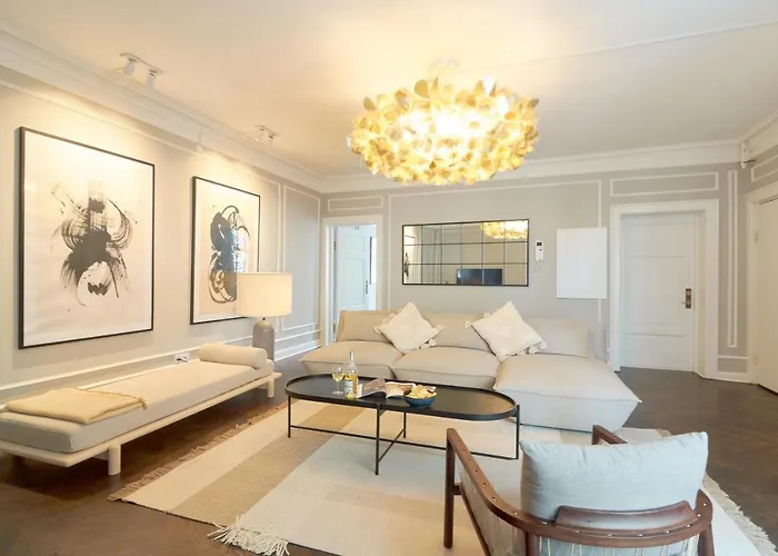 Stylish Spacious Flat W 3Br In Copenhagen City