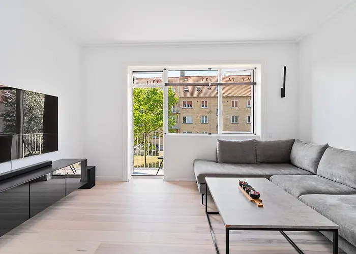 Modern Central Located Apartment