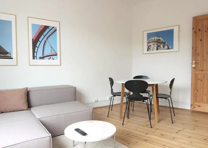 Nice 1-Bed In A Cosy Neighborhood