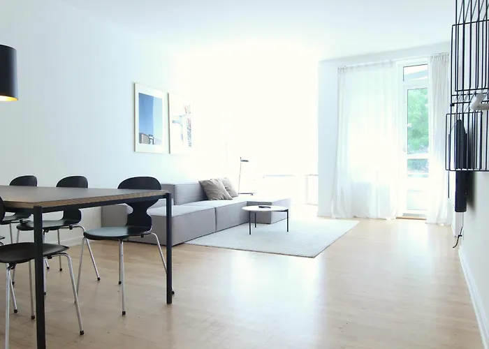Wonderful 2-Bed Wbalcony In Top Frederiksberg Location
