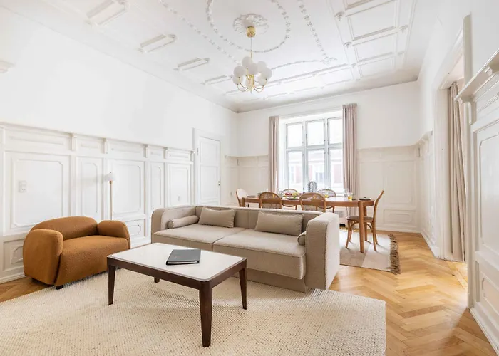 Large Flats In Central Copenhagen By Tivoli Gardens