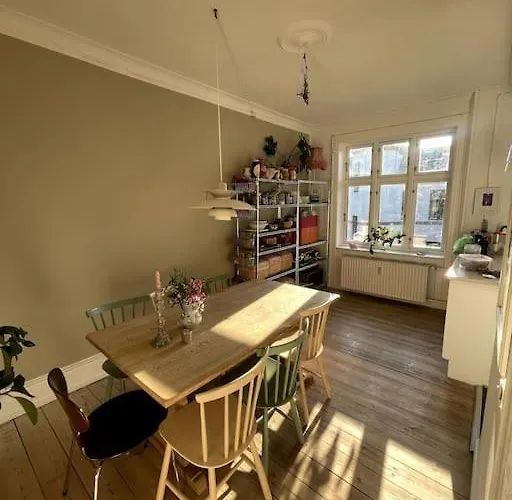 The Heart Of Norrebro Apartment, Sleeps 4 People