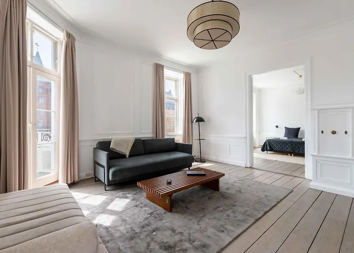 Chic Flat In Vibrant Area By Copenhagen Canals