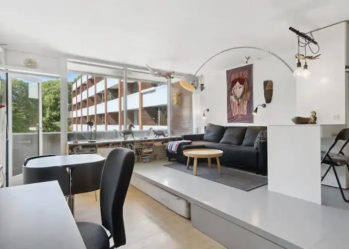 First Row Apartment With Balcony To The Ramparts