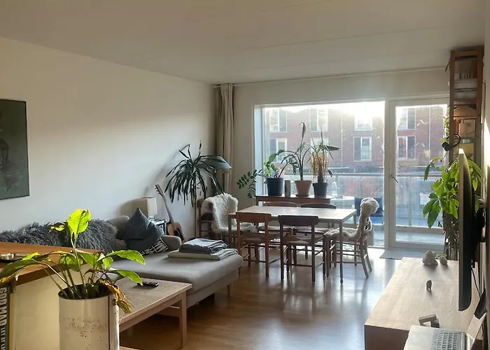 Apartment Close To Downtown And Water