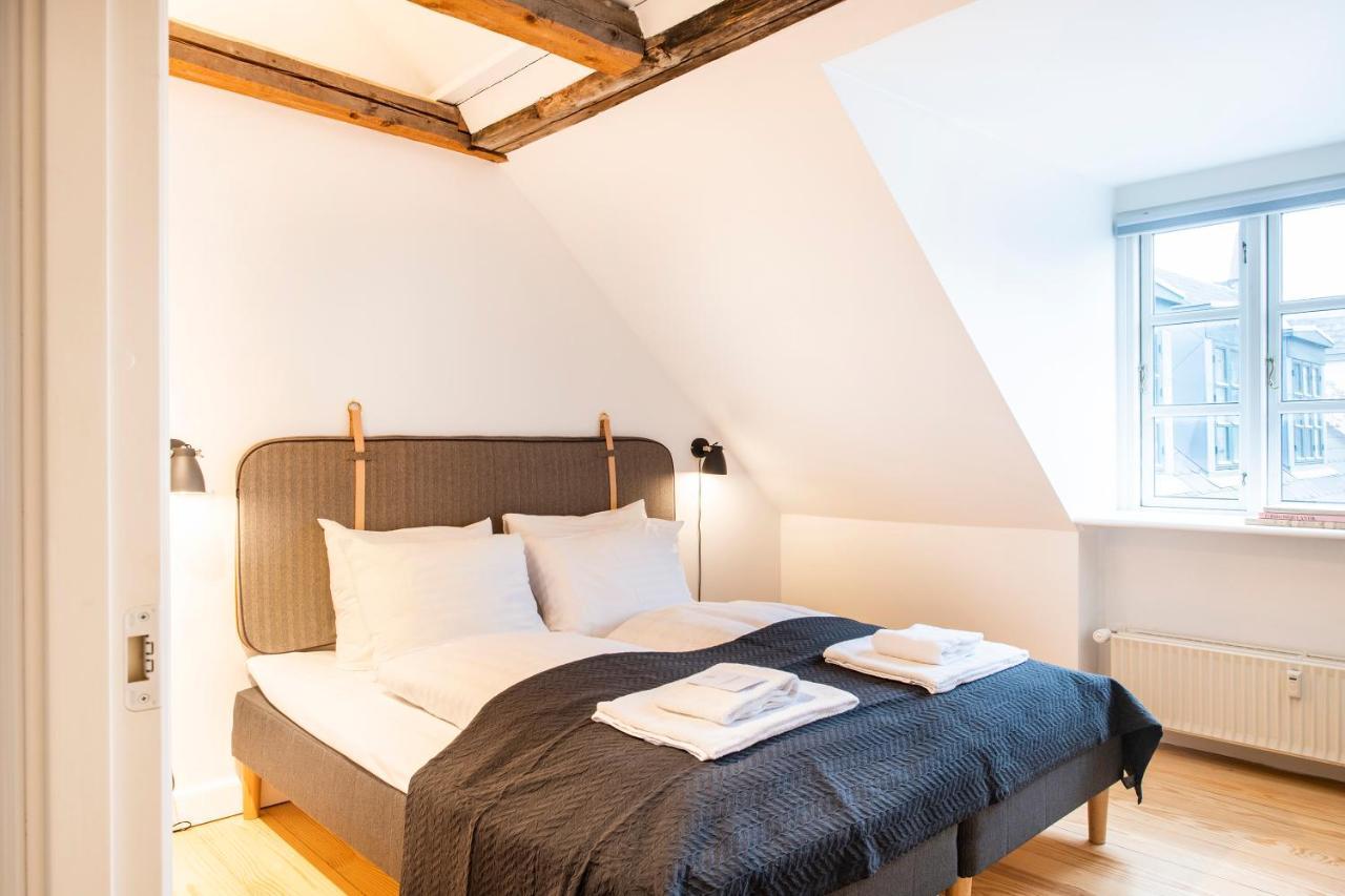 Town Hall Penthouse By Daniel&jacob's *