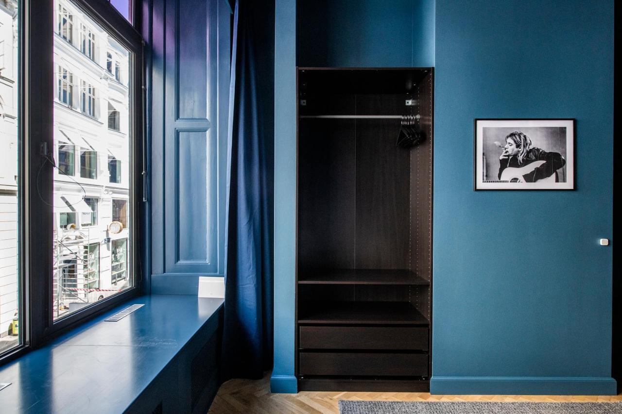 Huge Newly Redecorated Luxury Home *