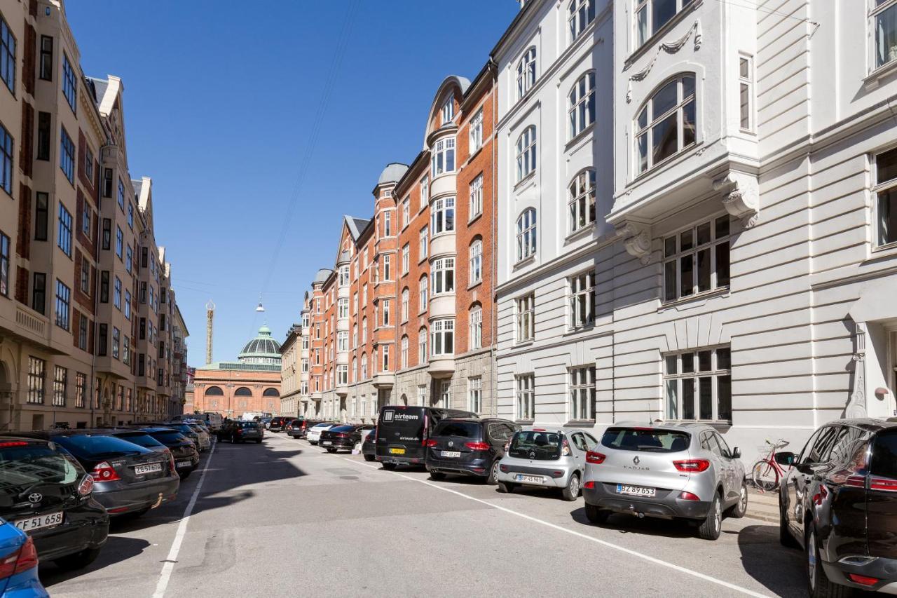 Lovely 3br Manor Flat 5 Min From Tivoli Gardens * Copenhagen
