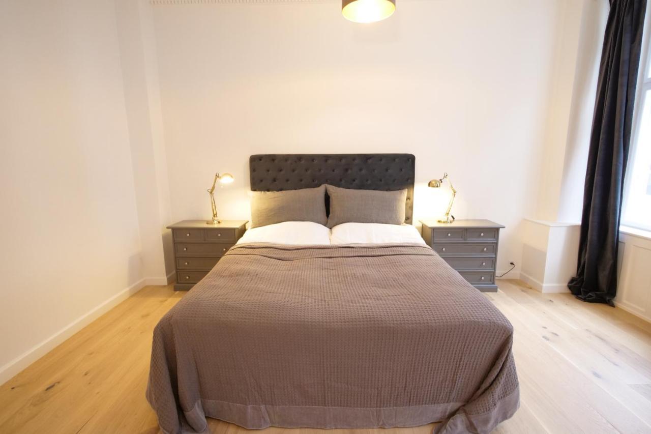 Sanders King Apartment *