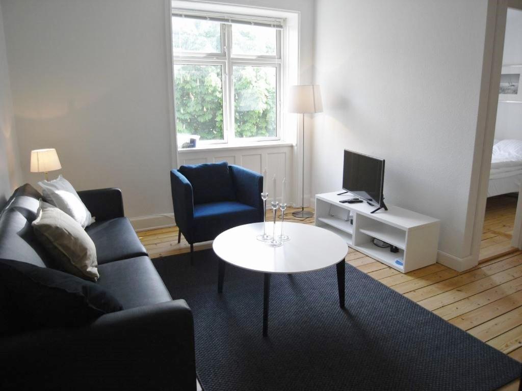 Bright In Elegant Osterbro Apartment Copenhagen