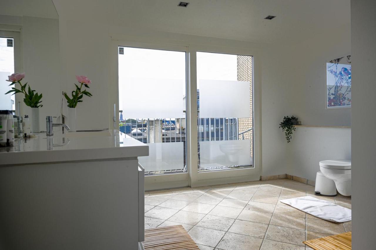 Spacious 3-bedroom With A Rooftop Terrace In The Center Of Apartment Copenhagen
