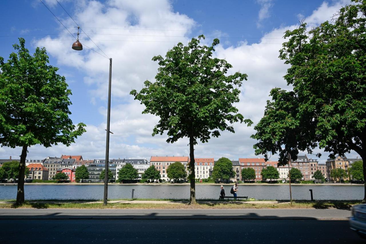 Spacious 3-bedroom With A Rooftop Terrace In The Center Of Apartment *