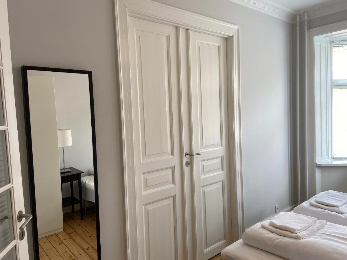 Bright 2-bedroom In Sophisticated Frederiksberg * Copenhagen