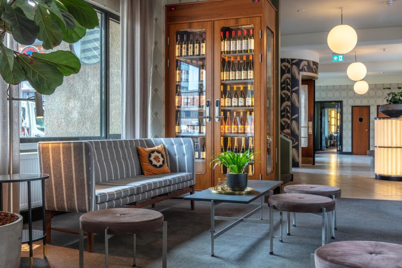 Astoria, Western Signature Collection 3*