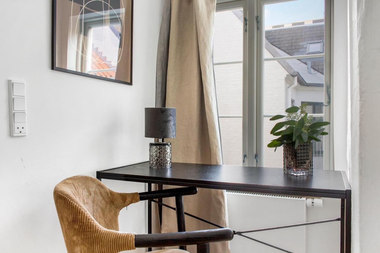 Sanders Regent - Smart Two-bedroom Near Square Appartement *