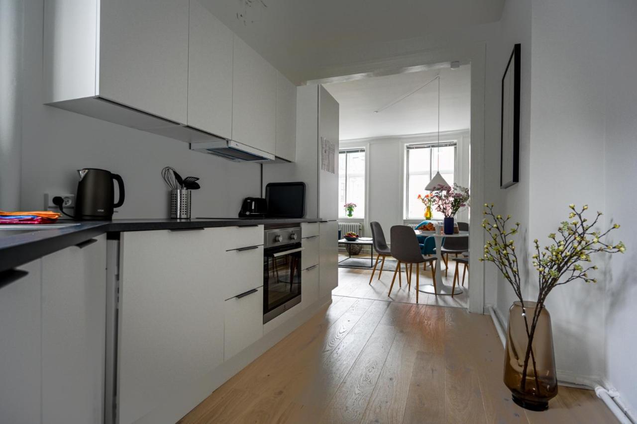 Sanders Merchant - Lovely Two-bedroom In Center Of Apartment *
