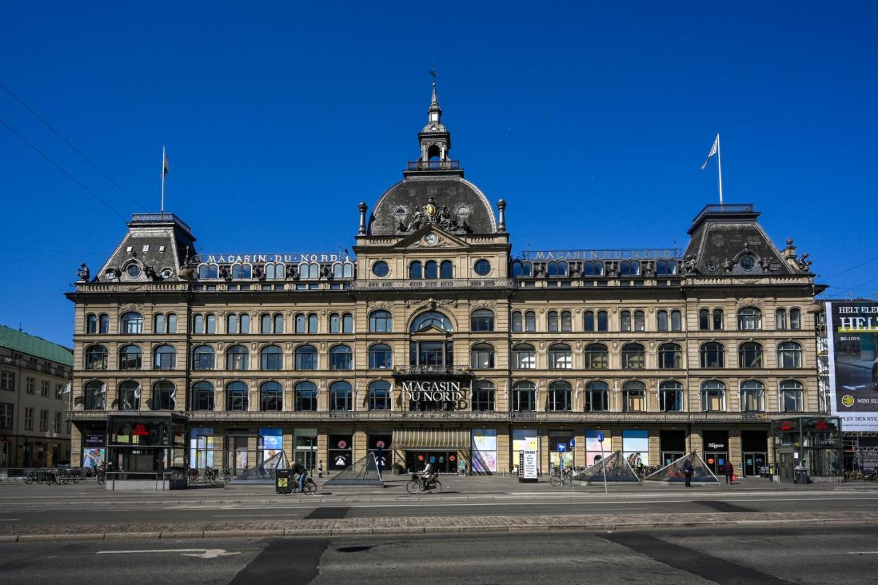 Sanders Merchant - Lovely Two-bedroom In Center Of Apartment *