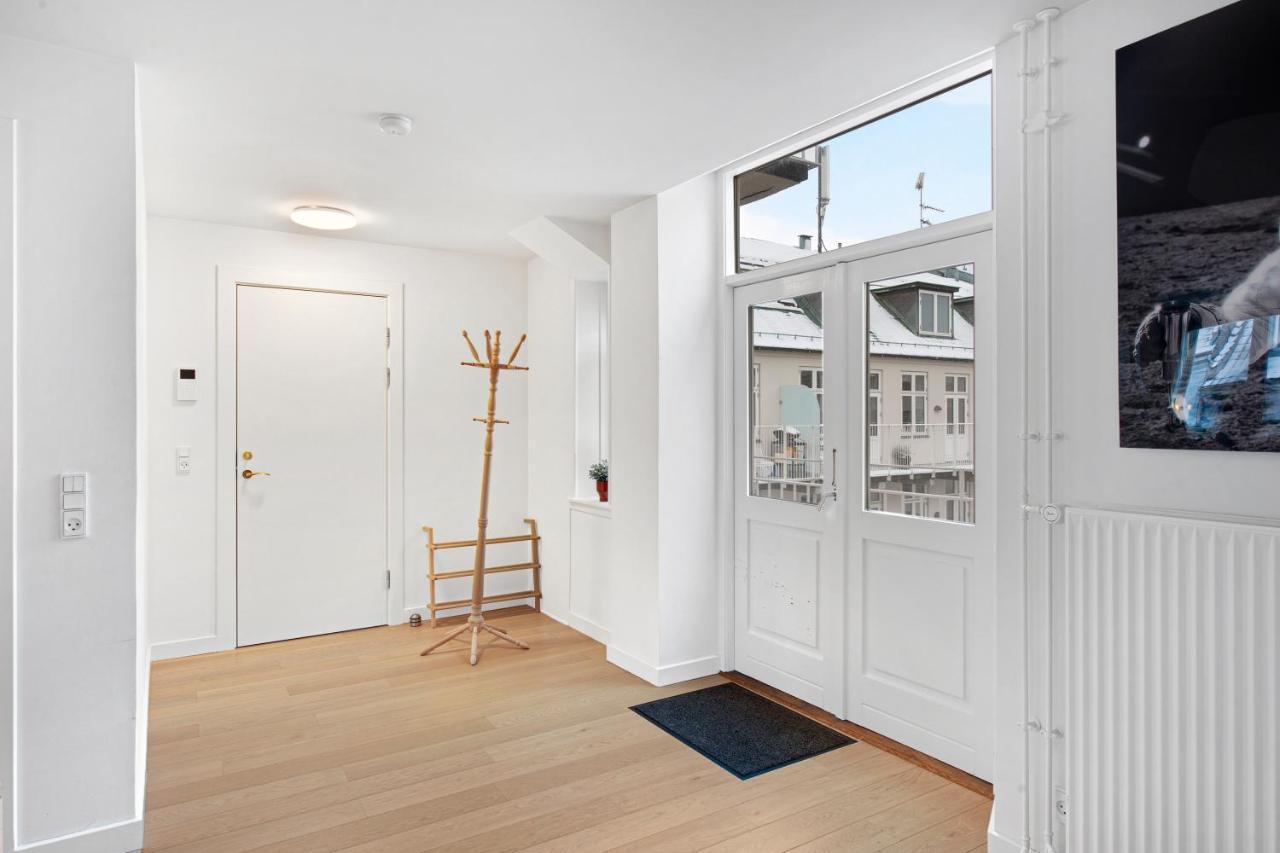 Apartment Sanders Monarch - Charming One-bedroom With Two Balconies *