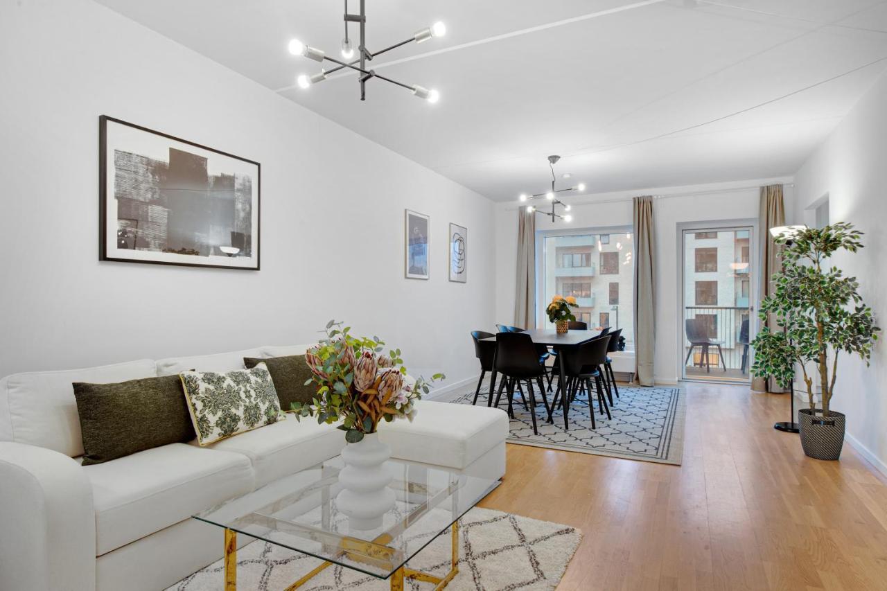 Modern 3-bedroom Near Metro Station In Orestad Apartamento *
