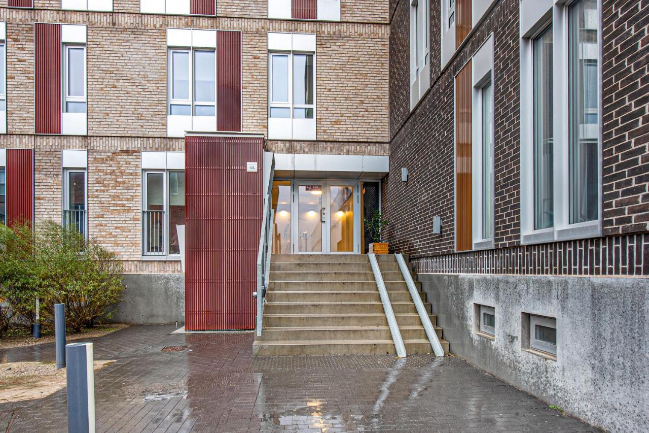 Two-bedroom With Amazing View And Sunny Balcony Next To Royal Arena *
