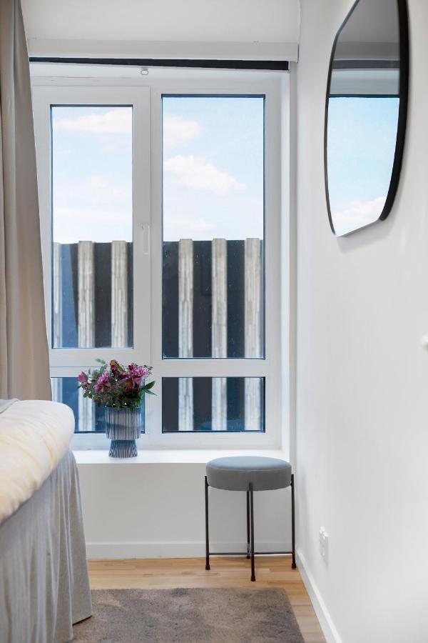 Two-bedroom With Amazing View And Sunny Balcony Next To Royal Arena *