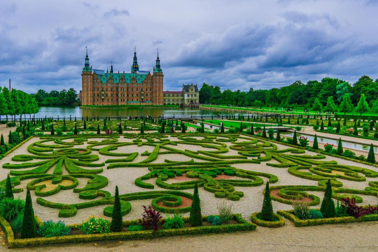 Apartment Lavish 4br Flat In The Heart Of Cph By The Canals Copenhagen