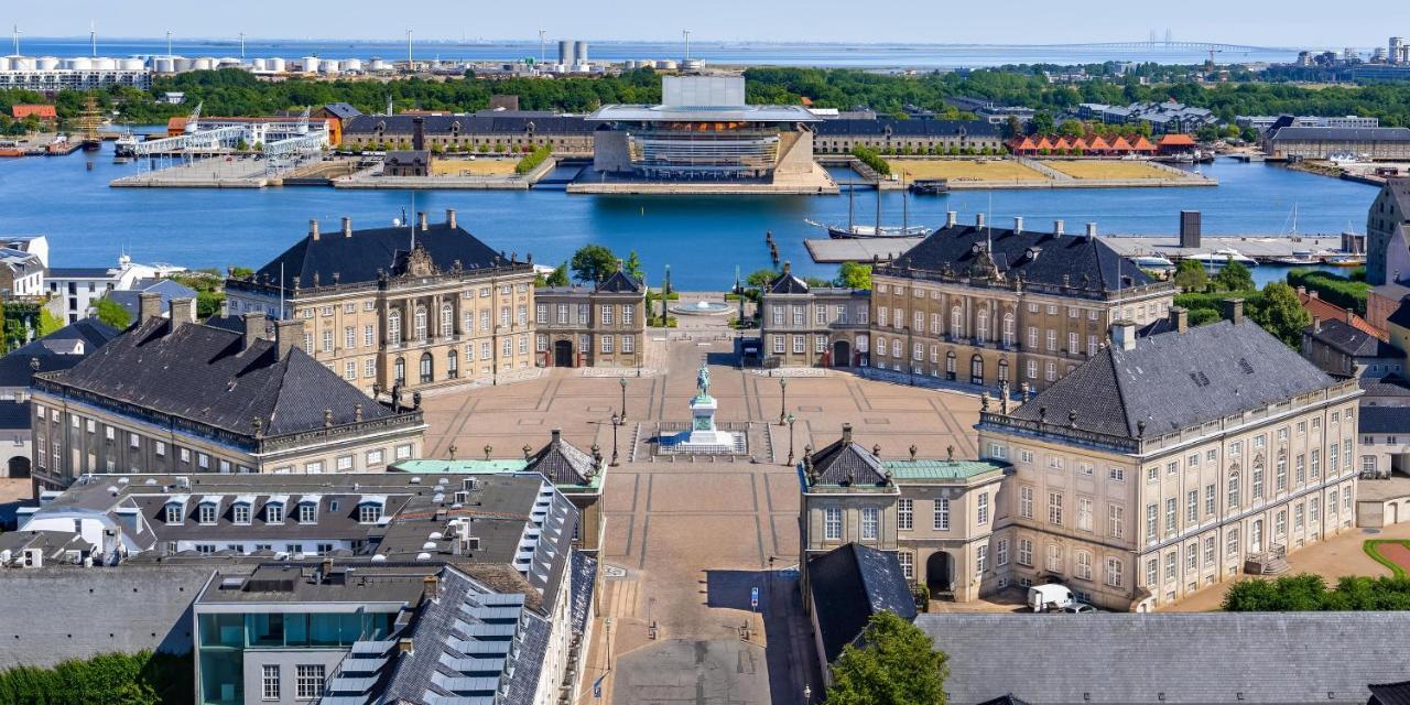 Lavish 4br Flat In The Heart Of Cph By The Canals Apartment