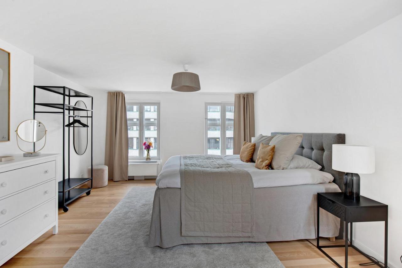 Sanders Regent - Chic Three-bedroom Near Square *