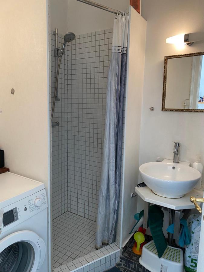 Flat And Area Apartment