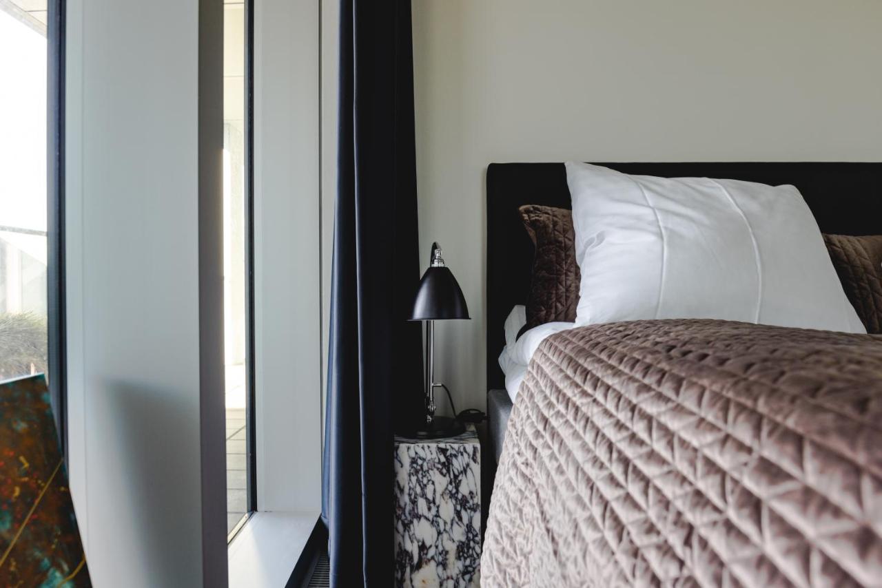 Huoneisto Luxury Harbourfront Penthouse With Private Rooftop *