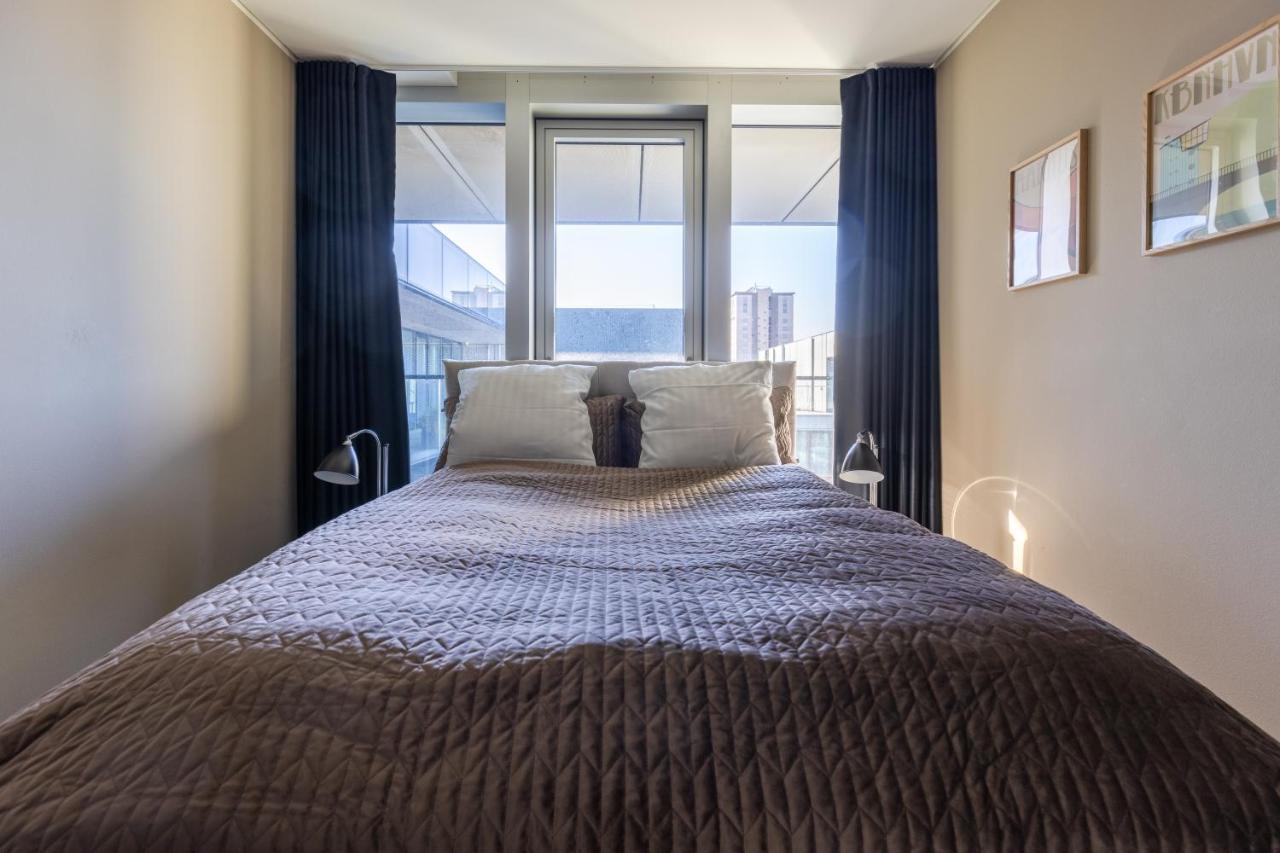Luxury Harbourfront Penthouse With Private Rooftop Appartement