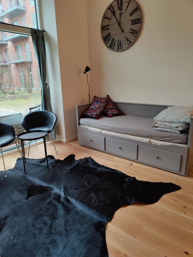 Beautiful Apartment In Hip Area Close To The Beach Apartment