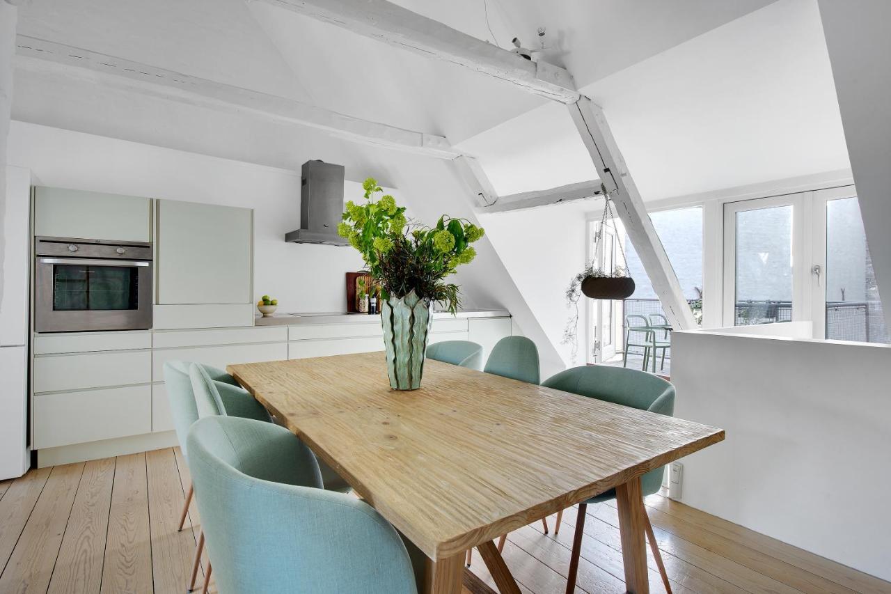Sanders Main - Endearing Two-bedroom Duplex With A Balcony Next To Magical Nyhavn Appartement