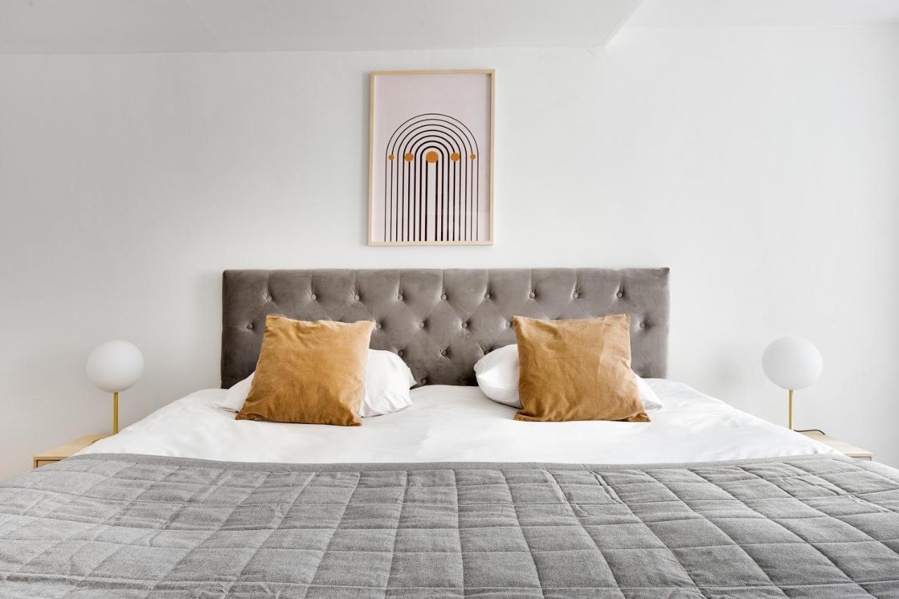 Sanders Main - Endearing Two-bedroom Duplex With A Balcony Next To Magical Nyhavn Appartement Kopenhagen