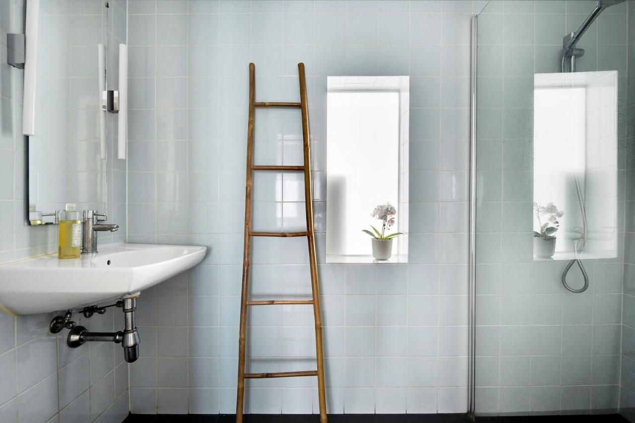 Sanders Main - Endearing Two-bedroom Duplex With A Balcony Next To Magical Nyhavn * Kopenhagen