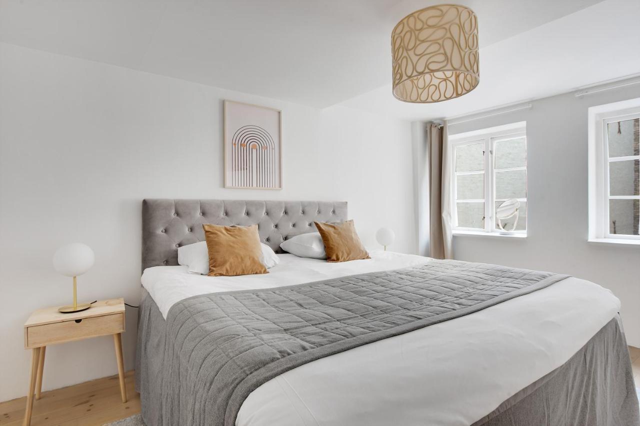 Sanders Main - Endearing Two-bedroom Duplex With A Balcony Next To Magical Nyhavn Appartement Kopenhagen